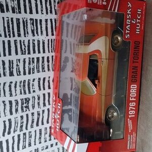 Greenlight Hollywood 1976 Ford gran Torino starsky & hutch 1.24 die cast